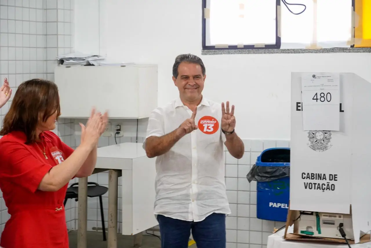 Imagem da notícia: Evandro Leitão espera resultado para articular apoios no 2º turno: 'Tem que ter paciência'