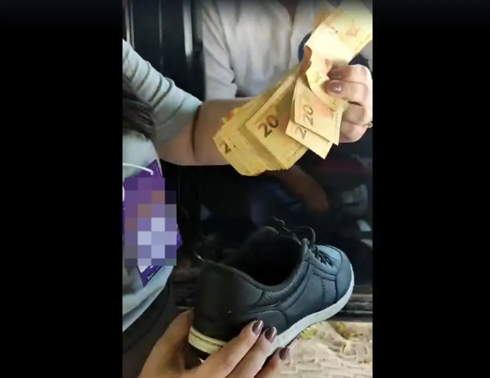 Imagem da notícia: Candidato a vereador por Aracati é detido com dinheiro no sapato; veja vídeo