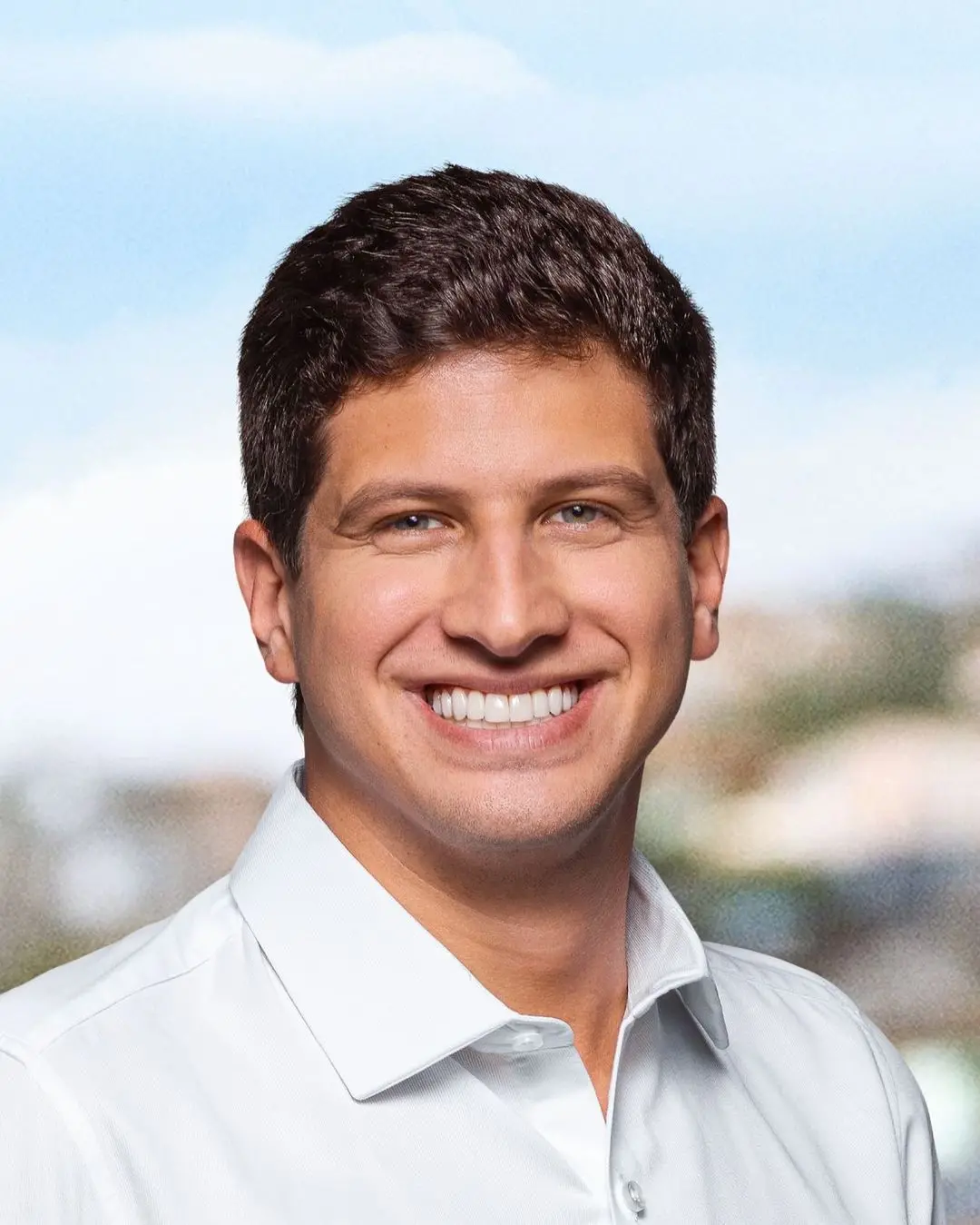 Imagem da notícia: Eleições 2024 em Recife: João Campos é reeleito prefeito