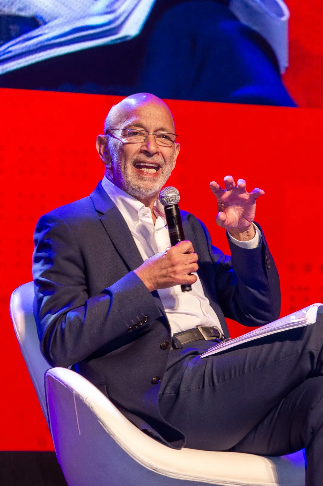 Médico gerontólogo Alexandre Kalache alerta para impacto das desigualdades regionais no envelhecimento