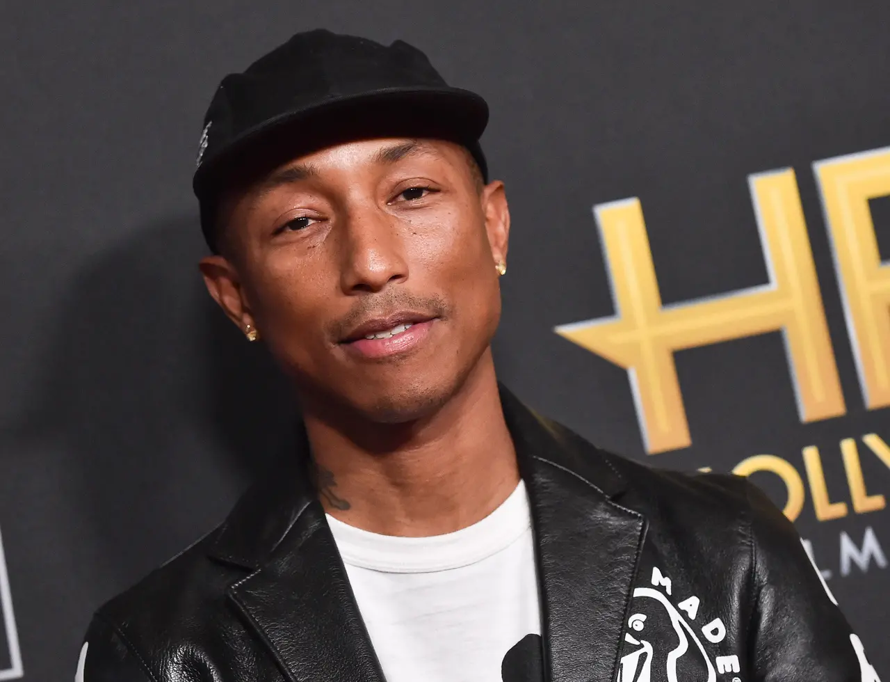 Imagem da notícia: Pharrell Williams lança 'Piece by Piece', documentário autobiográfico feito com Lego