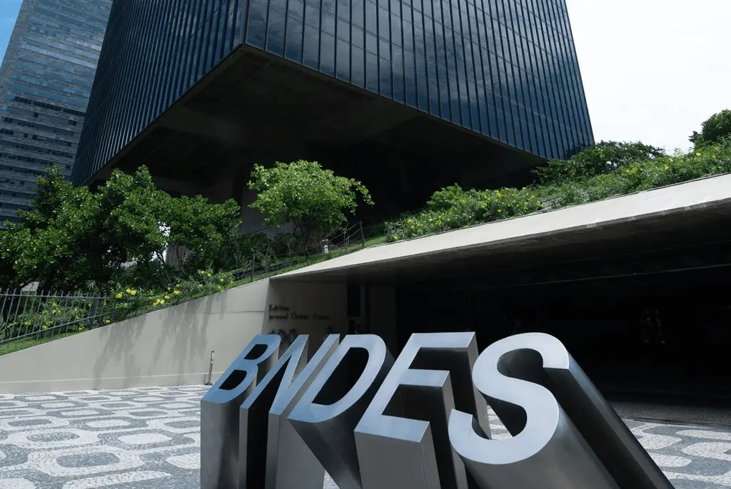 Imagem da notícia: Gabarito do BNDES é divulgado pela Cesgranrio; veja como acessar