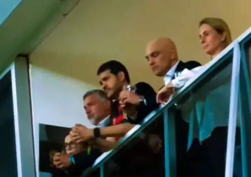 Imagem da notícia: Alexandre de Moraes e outros ministros do STF acompanham vitória da Seleção Brasileira