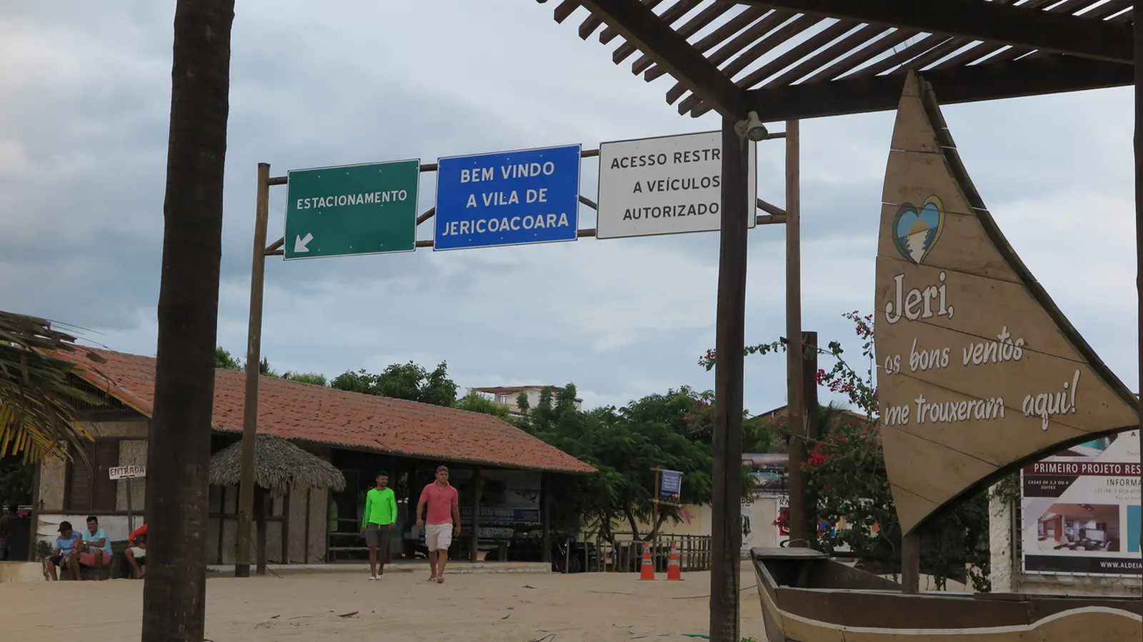 Imagem da notícia: MPCE recomenda suspensão de acordo que transfere terras de Jericoacoara para empresária