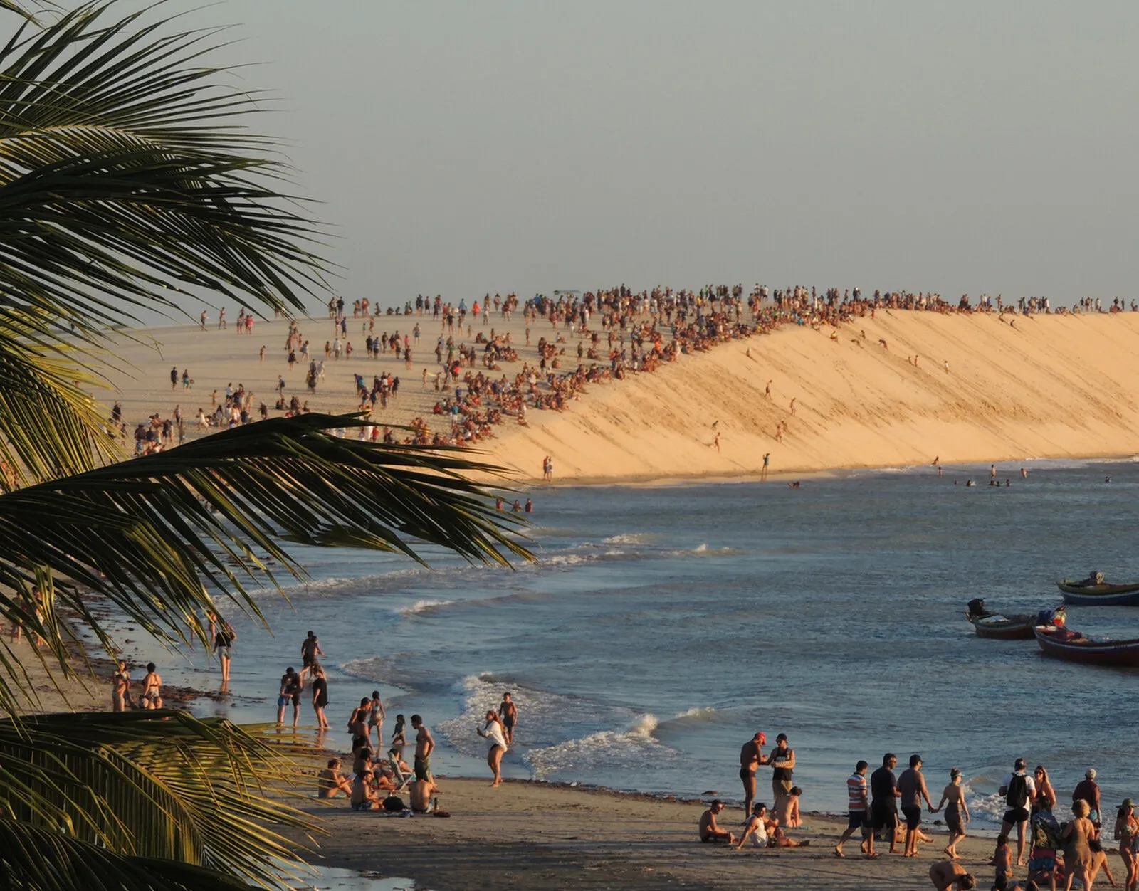 Jericoacoara é conhecida internacionalmente como um dos principais destinos turísticos do Brasil