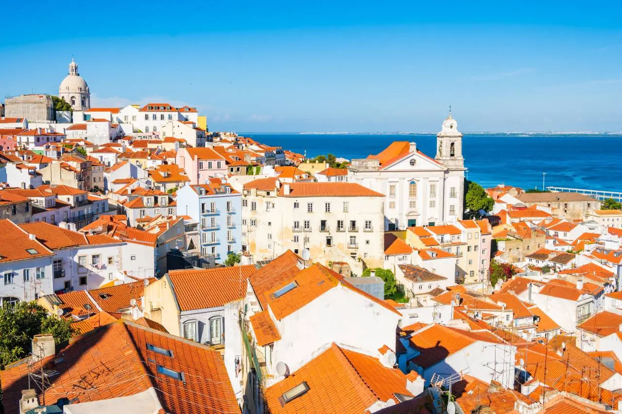 Vista aérea de imóveis em Lisboa, Portugal
