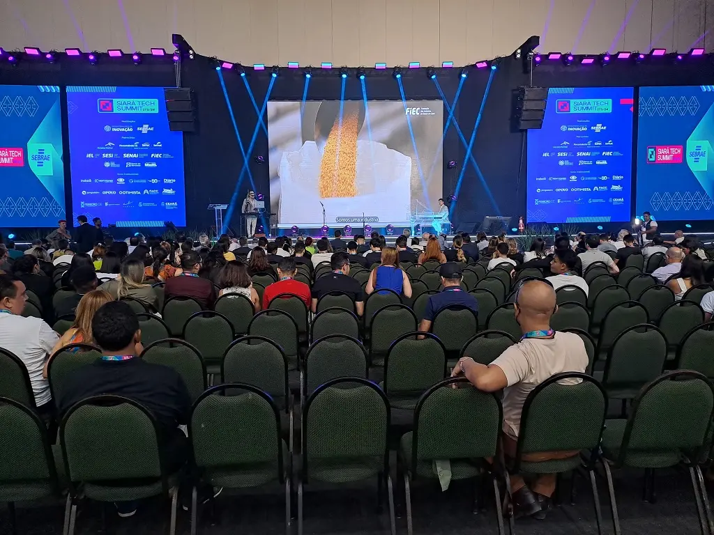 Imagem da notícia: Primeiro dia de Siará Tech Summit tem debates sobre tecnologia e comunicação