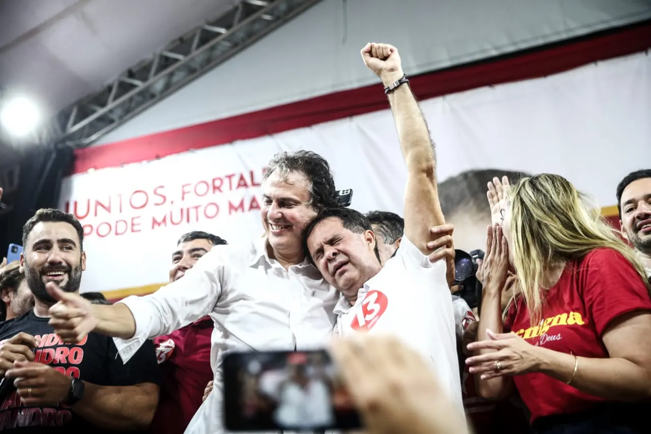 Imagem da notícia: 'Nós derrubamos todos os arrogantes desse Estado', diz Evandro Leitão, eleito prefeito de Fortaleza