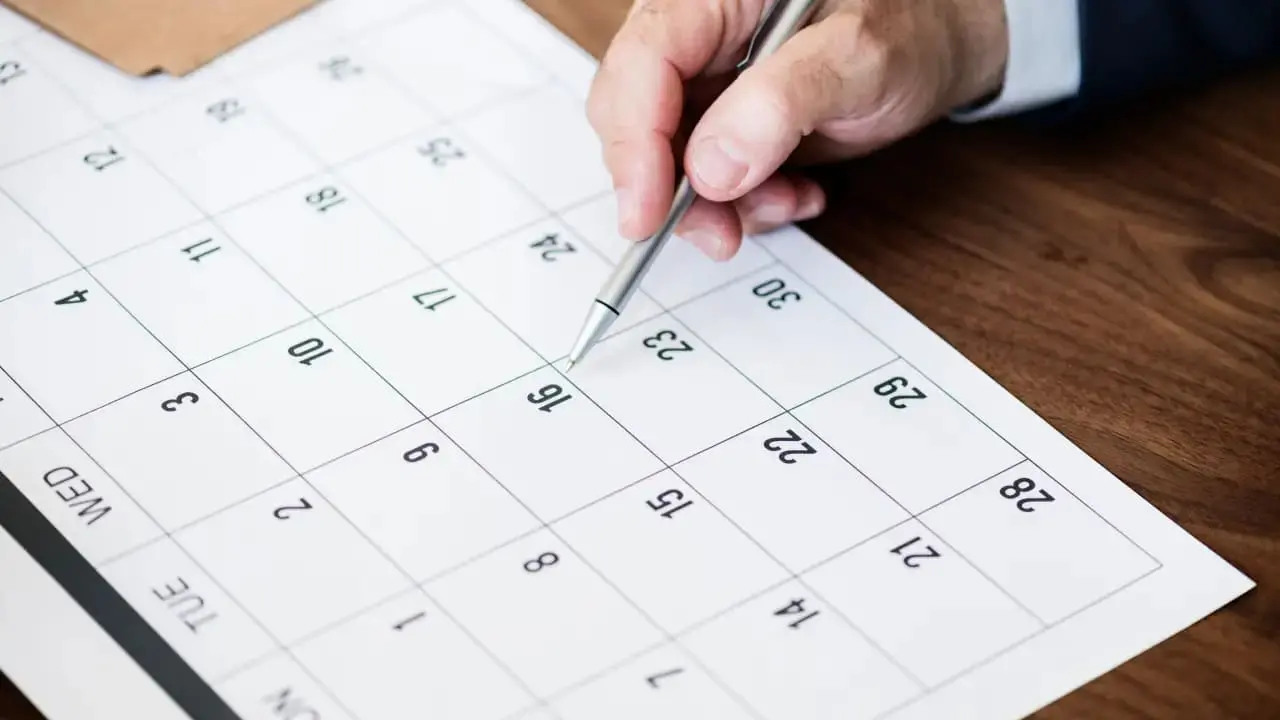 Imagem da notícia: Quantos feriados tem em novembro? Veja como será calendário do mês em 2024