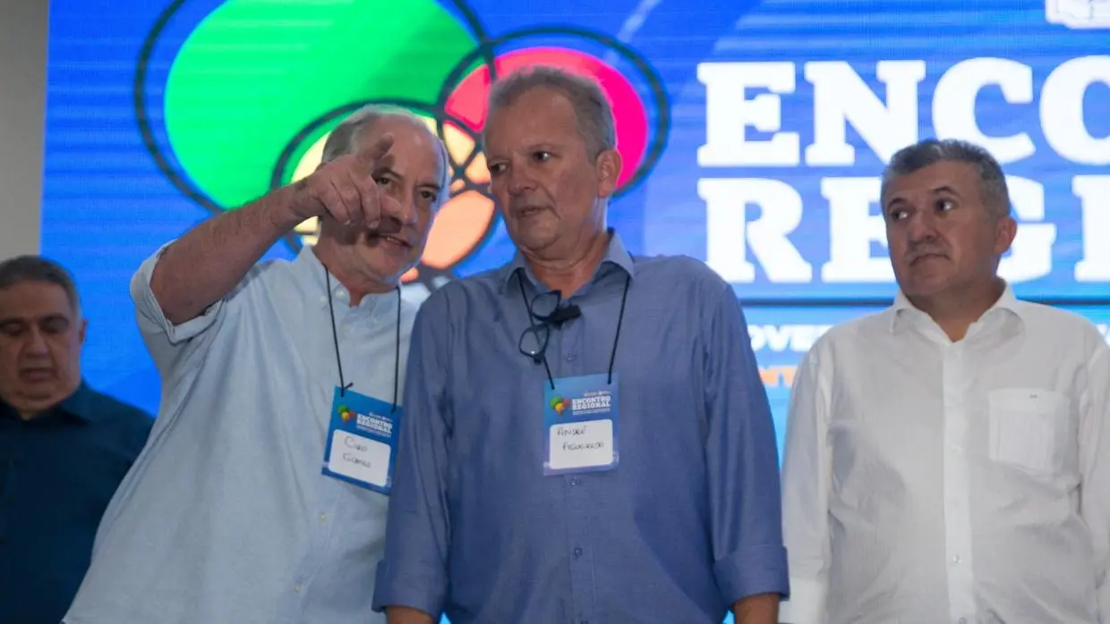 Imagem da notícia: Expulsão de Ciro do PDT 'não tem nenhum fundamento', diz presidente nacional do partido