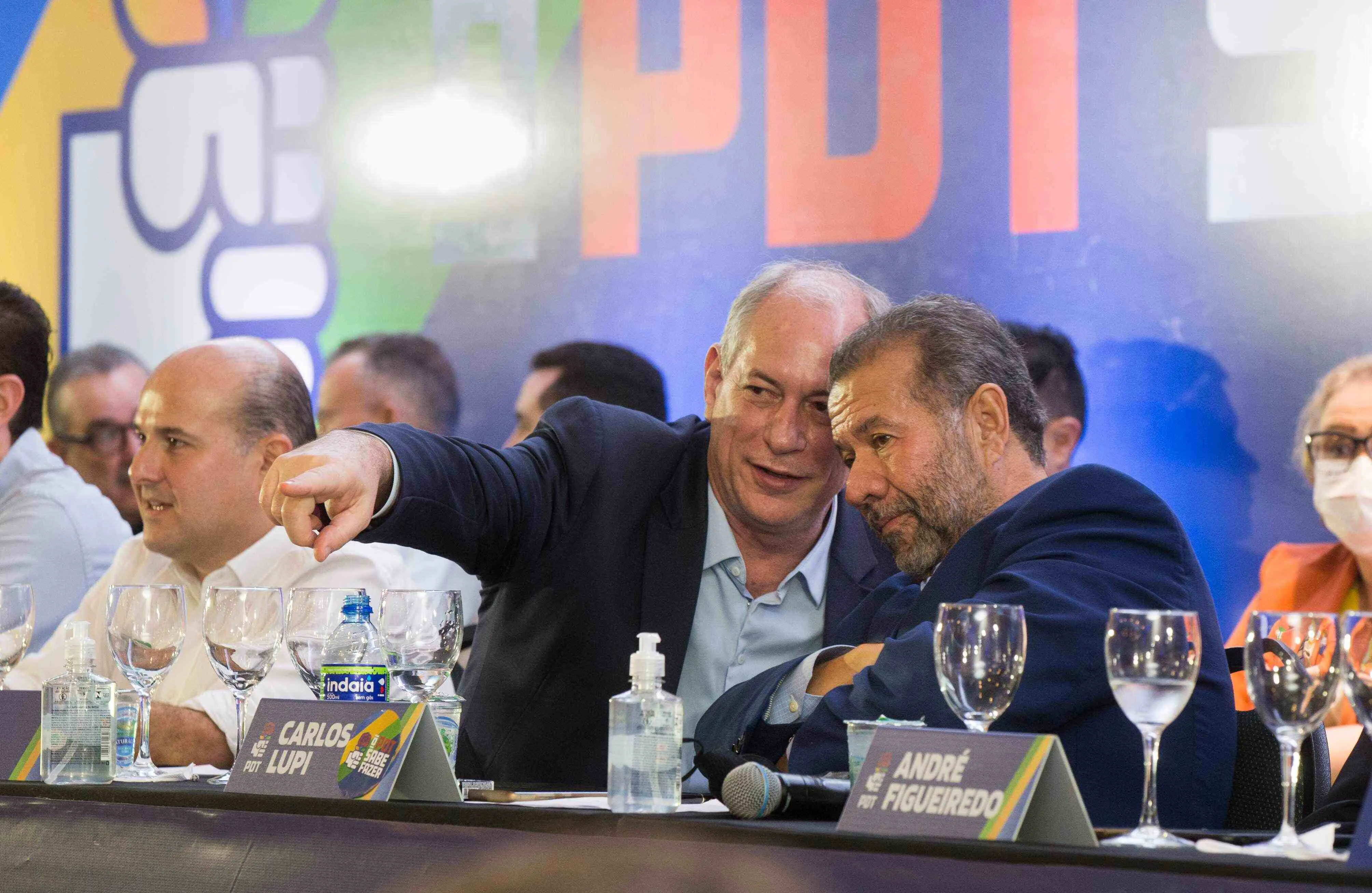Imagem da notícia: Após eleições de 2024, qual o futuro político do PDT no Ceará, segundo especialistas