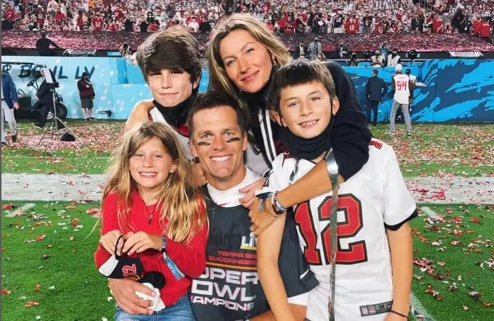 Imagem da notícia: Tom Brady ficou 'atordoado' com gravidez de Gisele Bündchen, diz site