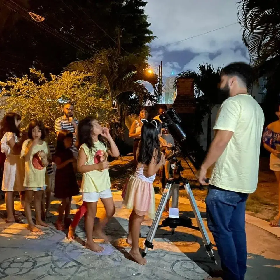 Imagem da notícia: Crianças descobrem asteroide durante atividade na Paraíba e criam ‘vaquinha’ para receber medalha