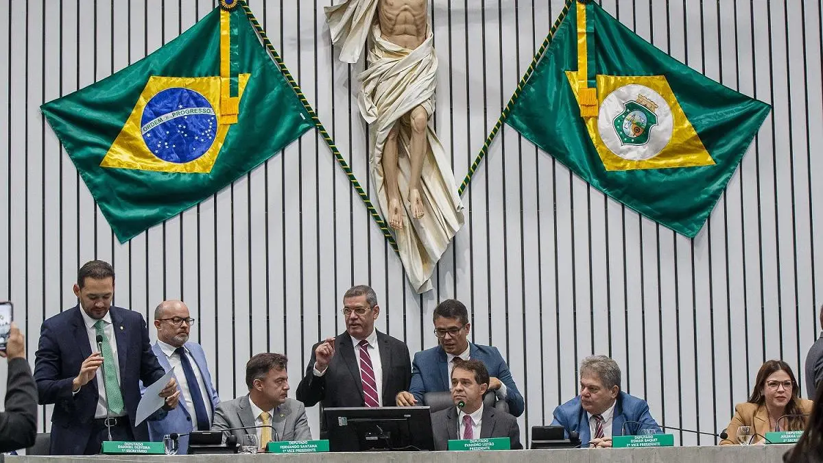 Imagem da notícia: Quais os poderes do presidente da Alece e por que a eleição é importante para a política do Ceará 