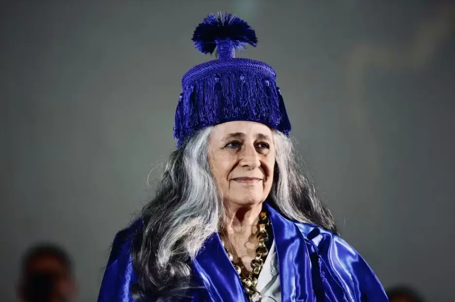 Imagem da notícia: Maria Bethânia mostra presentes recebidos no Ceará: 'Com muito amor'