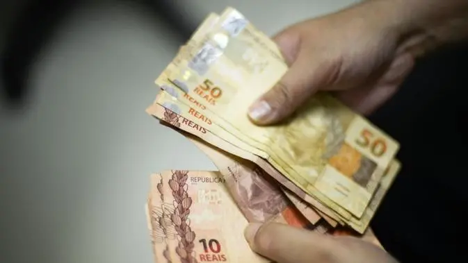 Imagem da notícia: Abono salarial PIS/PASEP é liberado para 31 mil trabalhadores a partir desta segunda (18)