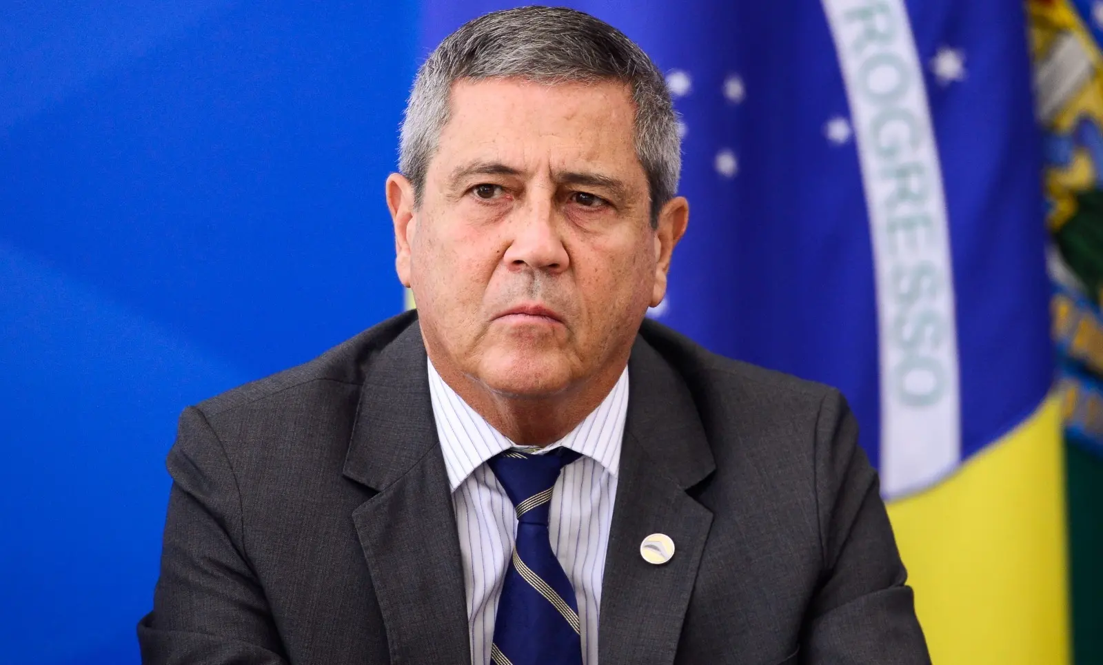 Imagem da notícia: Plano de atentado contra Lula e Alckmin foi discutido na casa de Braga Netto, ex-vice de Bolsonaro