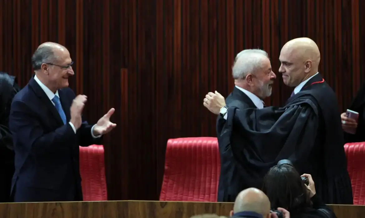 Imagem da notícia: Sete casos que entrelaçam morte e atuação política na presidência da República do Brasil
