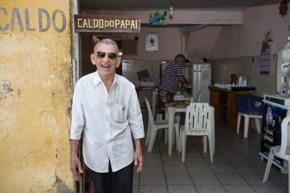 Imagem da notícia: Caldo do Papai funciona há 56 anos no Meireles com preços a partir de R$3 e tradição de simplicidade