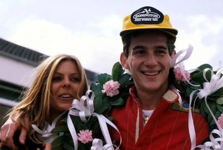 Imagem da notícia: Saiba quem foi Lilian Vasconcellos, ex-esposa de Ayrton Senna, e como terminou o casamento do piloto