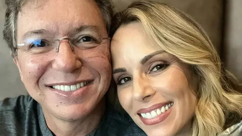 Imagem da notícia: Prestes a sair da Globo, Boninho negocia programa para Ana Furtado no SBT