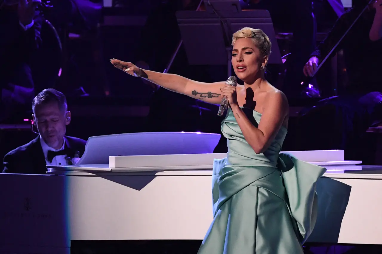 Imagem da notícia: Lady Gaga é estrela escolhida para show gratuito em Copacabana, no RJ; saiba quando vai ser