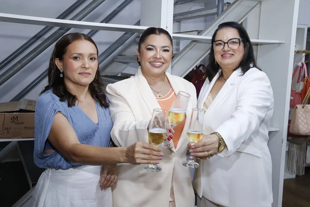 Imagem da notícia: Empresárias cearenses investem na produção de acessórios personalizados de couro 