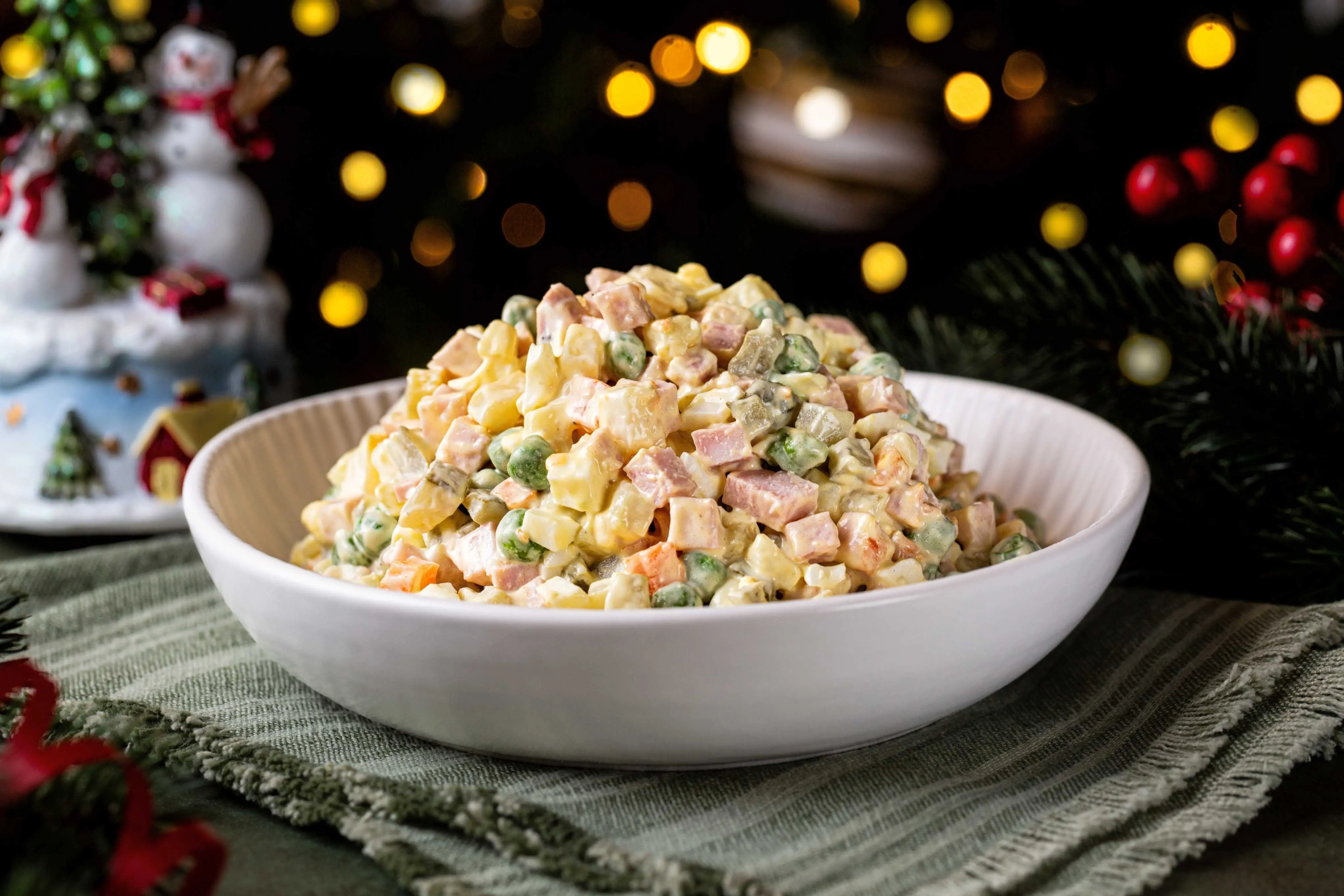 Imagem da notícia Salada de Natal: 10 receitas fáceis para servir na ceia 