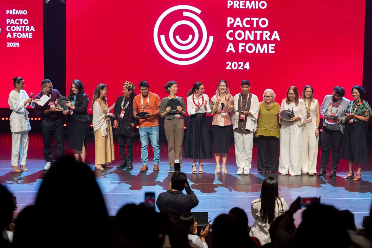 Premiados reunidos.