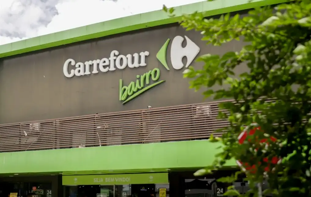 Imagem da notícia: Carrefour confirma demissão de mais de 2 mil funcionários no Brasil