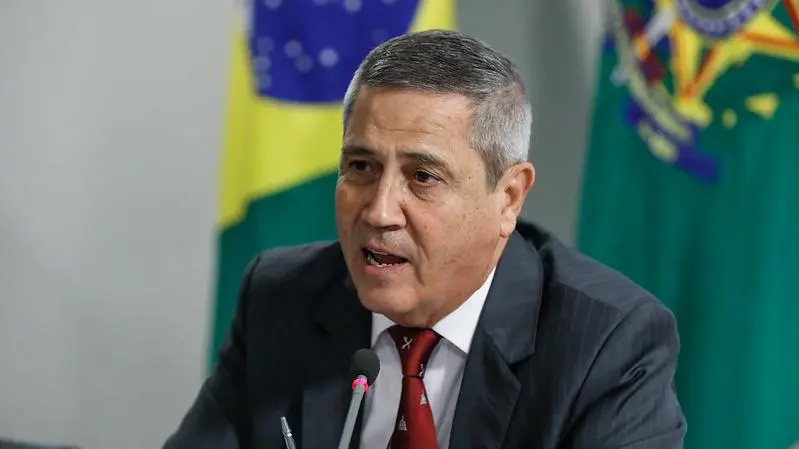 Imagem da notícia: Braga Netto é preso pela Polícia Federal 