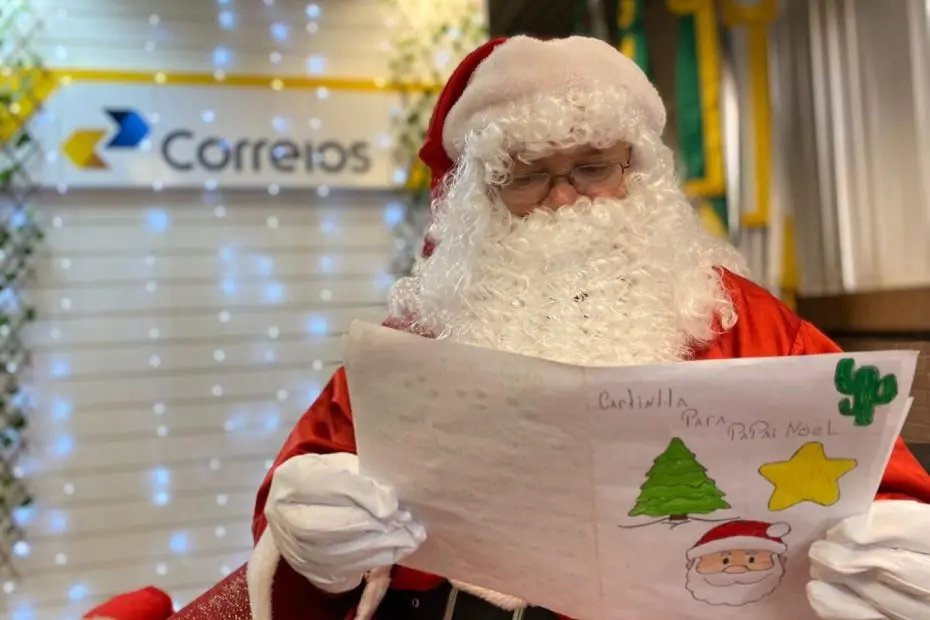 Imagem da notícia: Adoção de cartinhas do Papai Noel dos Correios vai até amanhã (17) no Ceará; veja como participar