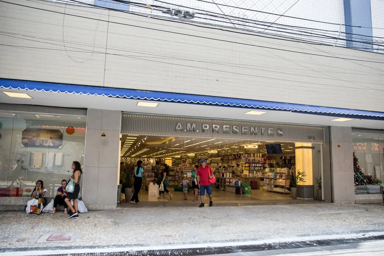 Imagem da notícia: Nova 'Shopee do Centro' abre loja no lugar da antiga C&A