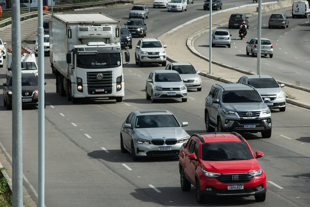 Imagem da notícia: Tabela do IPVA 2025 é divulgada; veja quanto você vai pagar de imposto