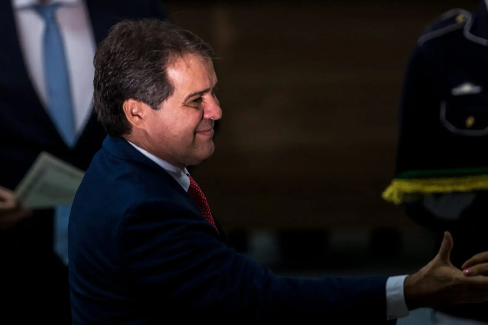 Imagem da notícia: Novas secretarias e taxa do lixo: a primeira agenda legislativa de Evandro em Fortaleza