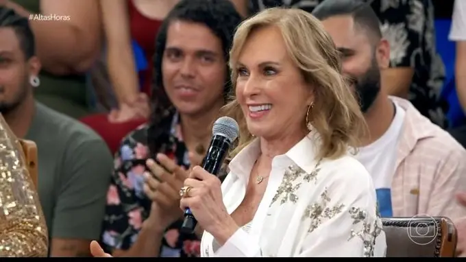 Imagem da notícia: Helô Pinheiro, musa de Tom Jobim, se emociona ao ouvir Seu Jorge cantando 'Garota de Ipanema'