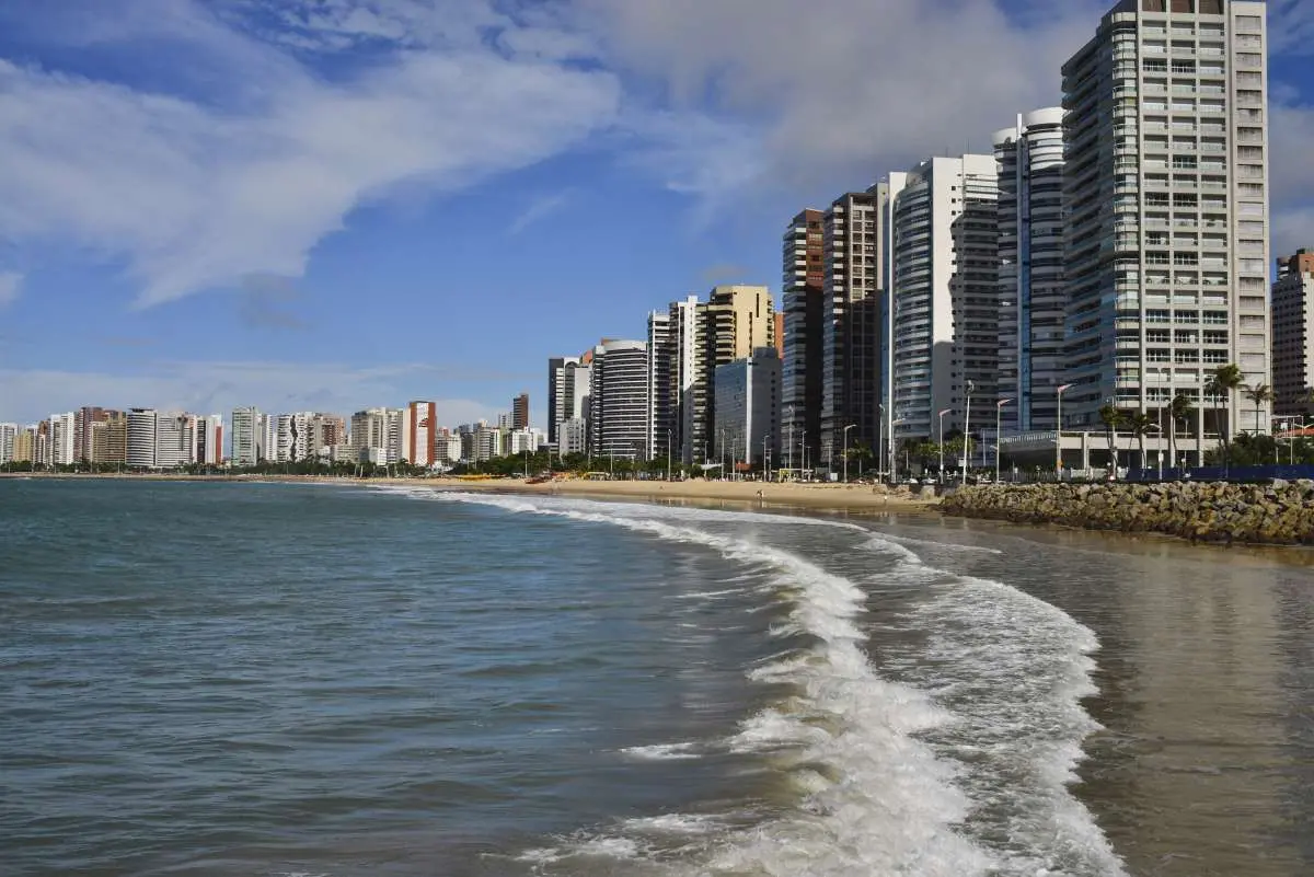 Imagem da notícia: Destino turístico mais buscado do país, Ceará registra 93% de ocupação hoteleira para o Réveillon 2025