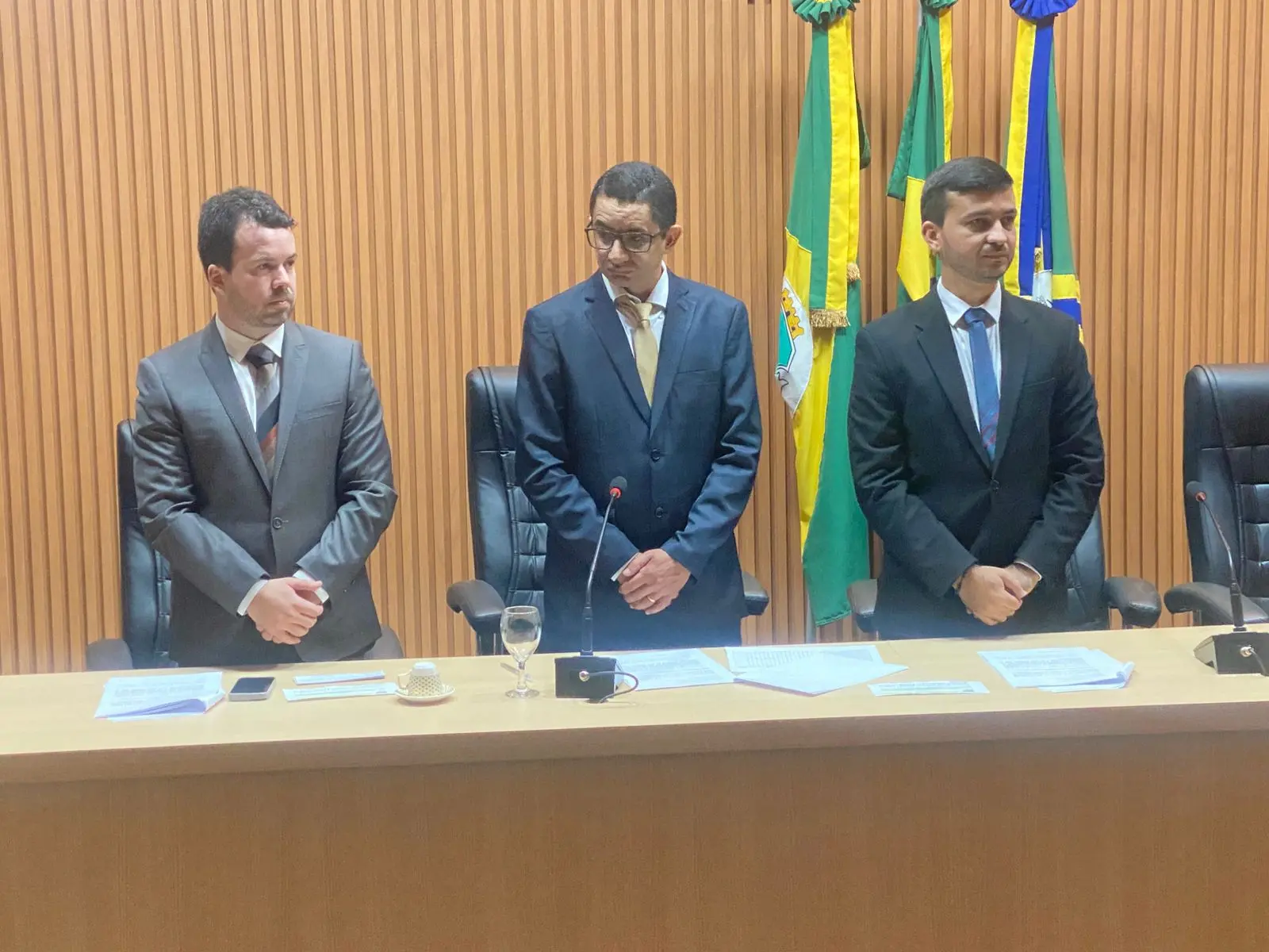 Imagem da notícia: Prefeito, vice e vereadores de Barbalha já estão empossados