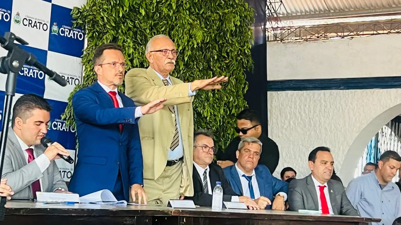 Imagem da notícia: Mais de cinco mil prefeitos tomam posse nesta quarta em todo o país; veja detalhes