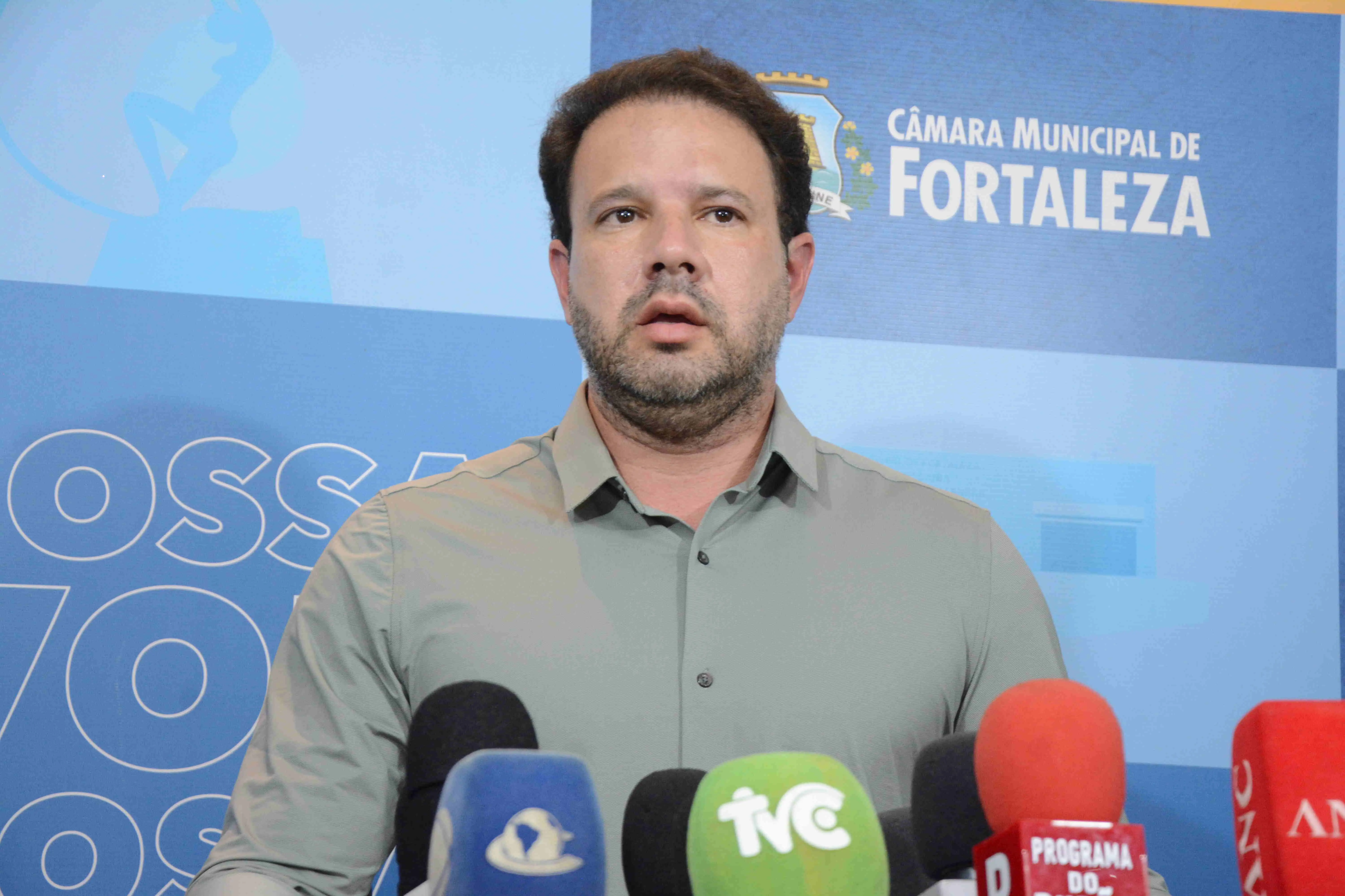 Imagem da notícia: Câmara de Fortaleza começa a discutir fim da taxa do lixo na quinta (9) e vai antecipar formação de comissões