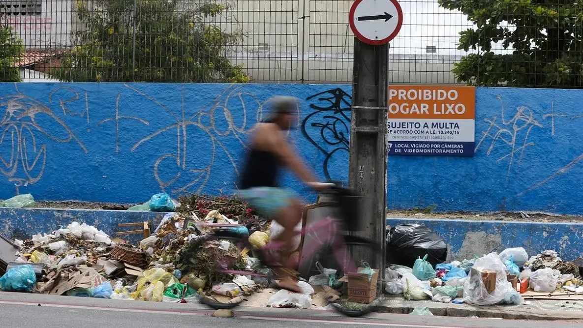 Imagem da notícia: Extinção da taxa do lixo não pode ofuscar o debate sobre a limpeza urbana e sustentabilidade 