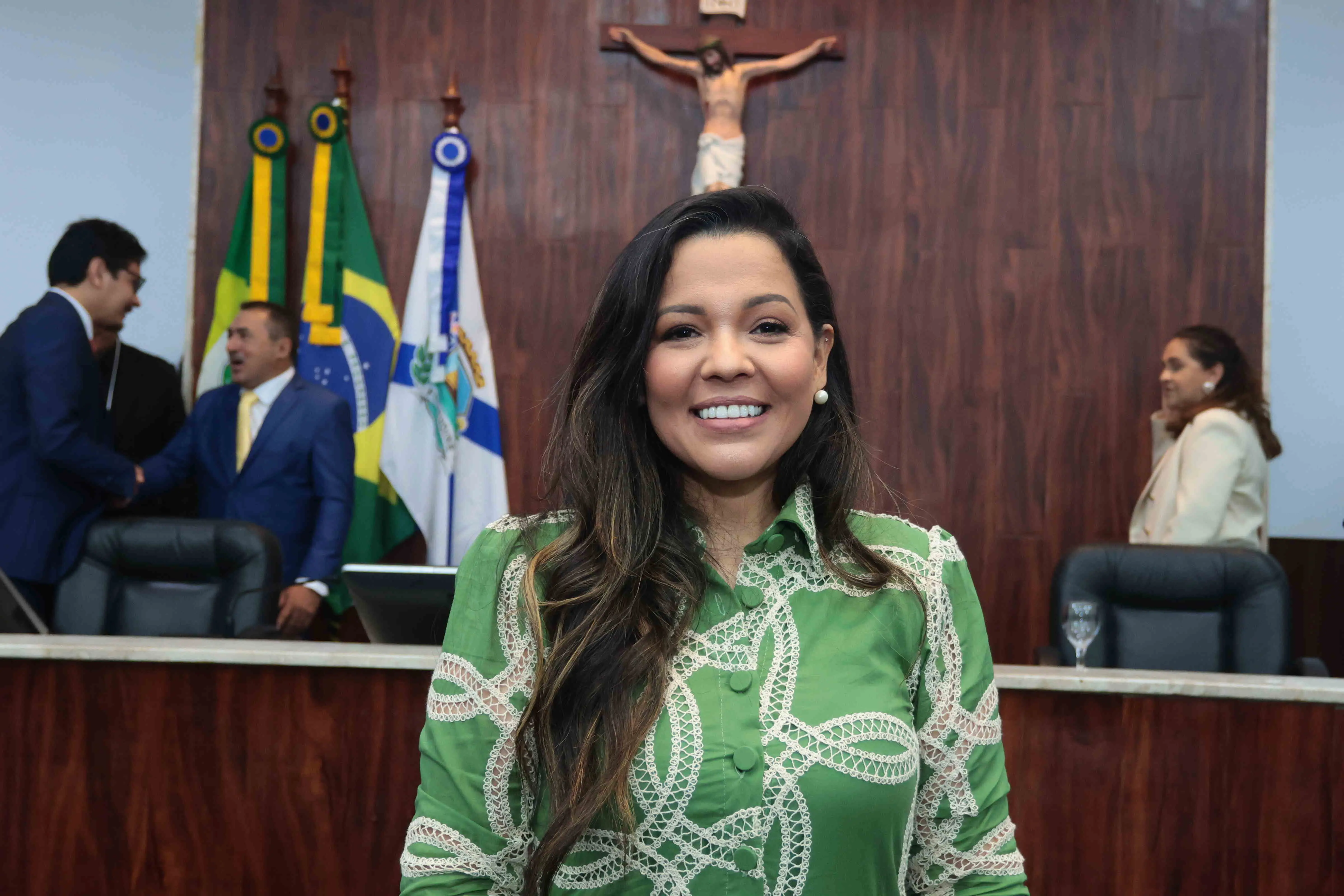 Imagem da notícia: Vereadora mais votada de Fortaleza, Priscila Costa é escolhida líder do bloco de oposição na Câmara Municipal