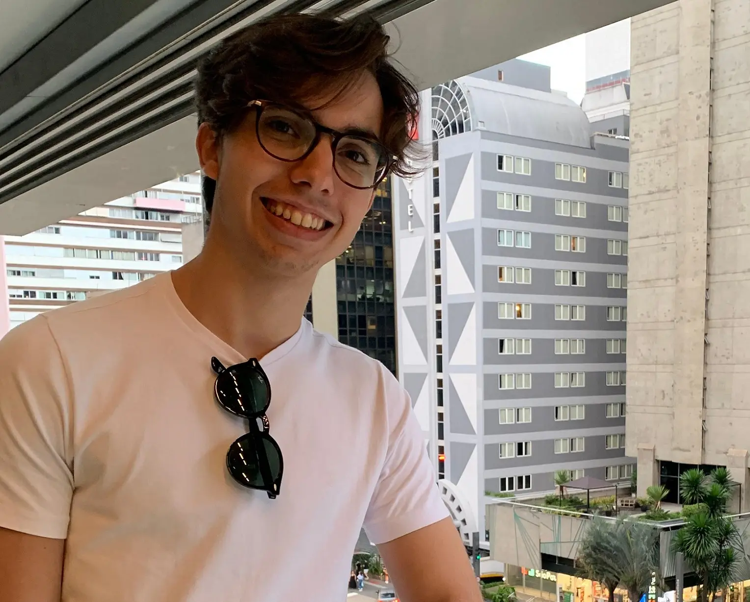 Imagem da notícia: Estudante do CE acerta todas as questões e garante nota máxima em Matemática no Enem 2024