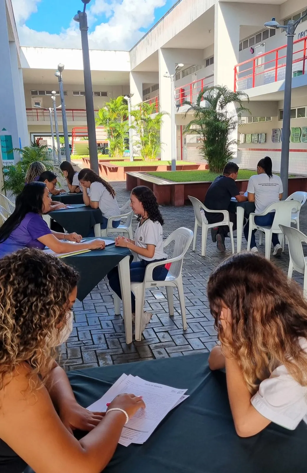 Mutirão de redação na escola com devolutivas dos simulados