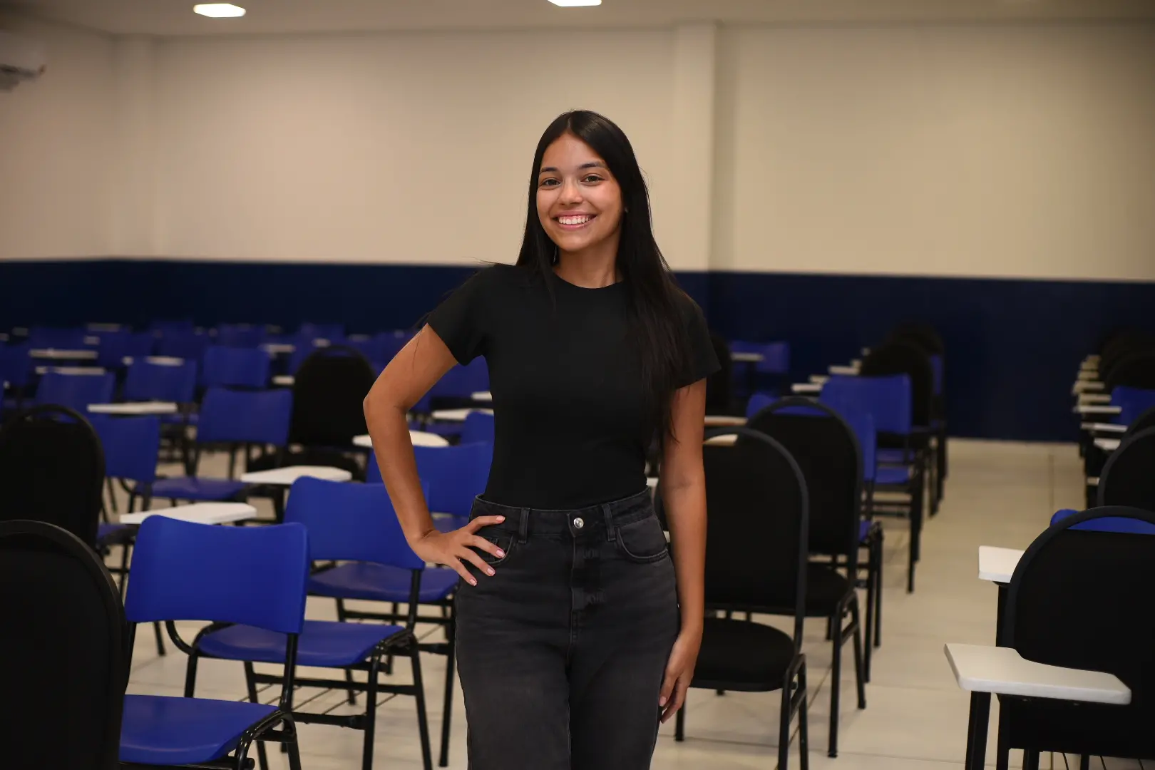 Imagem da notícia: Jovem que estudou no CE e foi nota 1.000 na redação do Enem citou obras como ‘Torto Arado’ e ‘Racismo Estrutural’