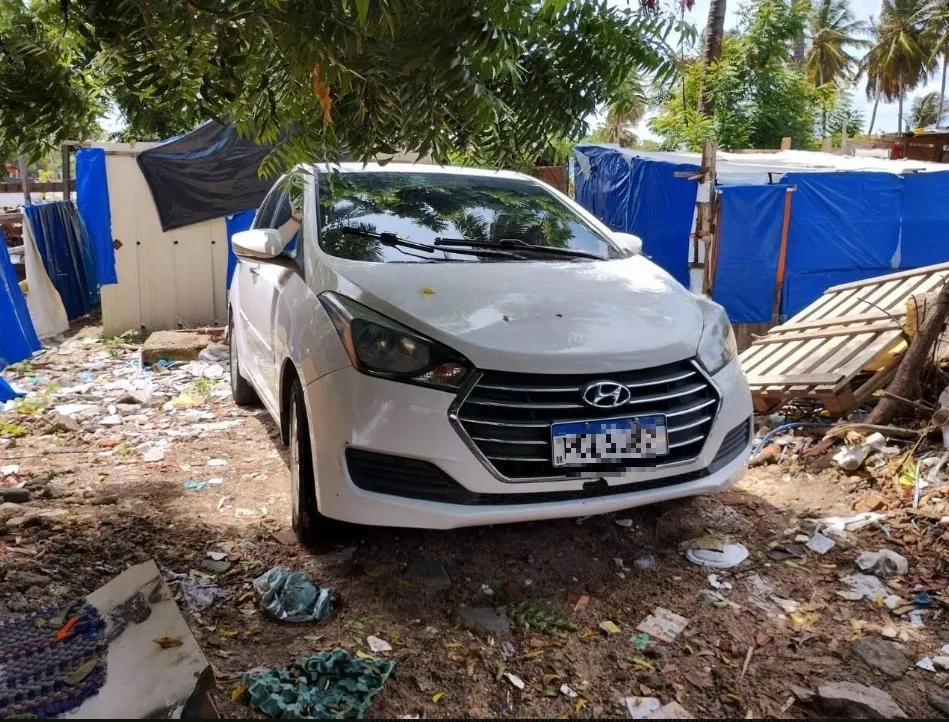 O carro usado na ação criminosa foi apreendido