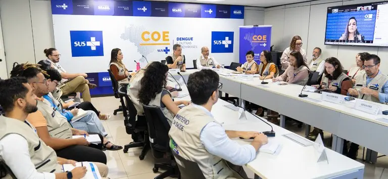 Imagem da notícia: Ceará vai receber 46,5 mil testes rápidos inéditos de dengue; saiba como exames serão realizados