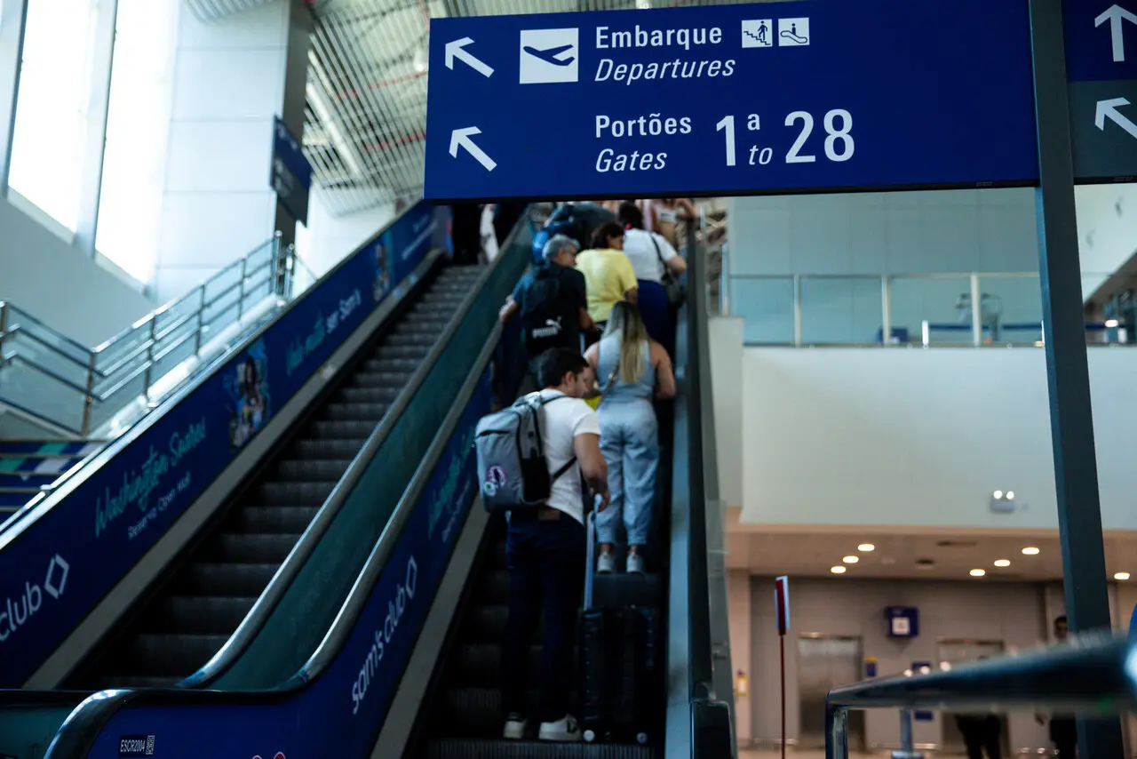 Imagem da notícia: Com suspensão de voos, viajar de avião de Fortaleza para Juazeiro demorará mais do que para Chile e Portugal