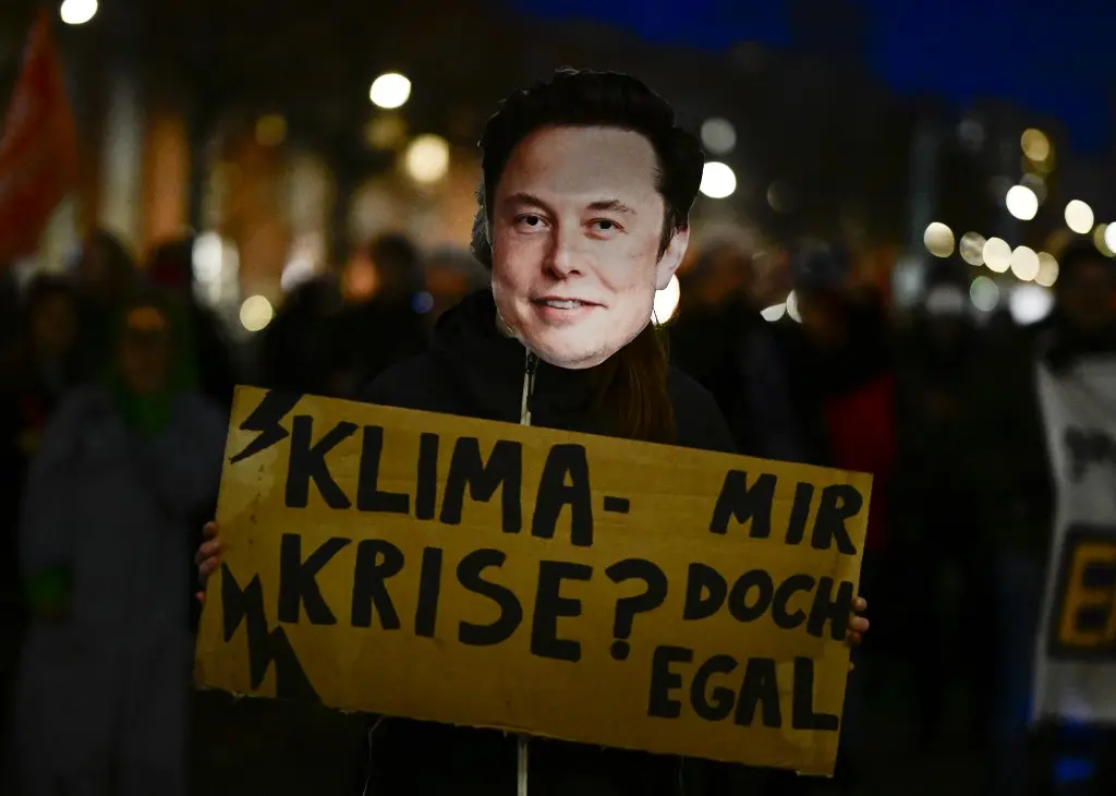 Imagem da notícia: Elon Musk sugere que alemães esqueçam culpa pelo passado nazista em evento de partido de extrema-direita