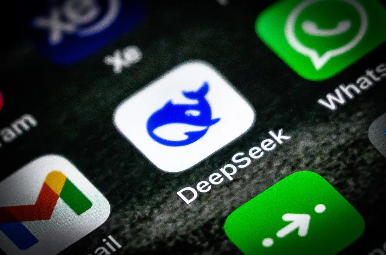 Imagem da notícia: O que é o DeepSeek? Entenda o 'ChatGPT chinês' que pode revolucionar mercado de IA